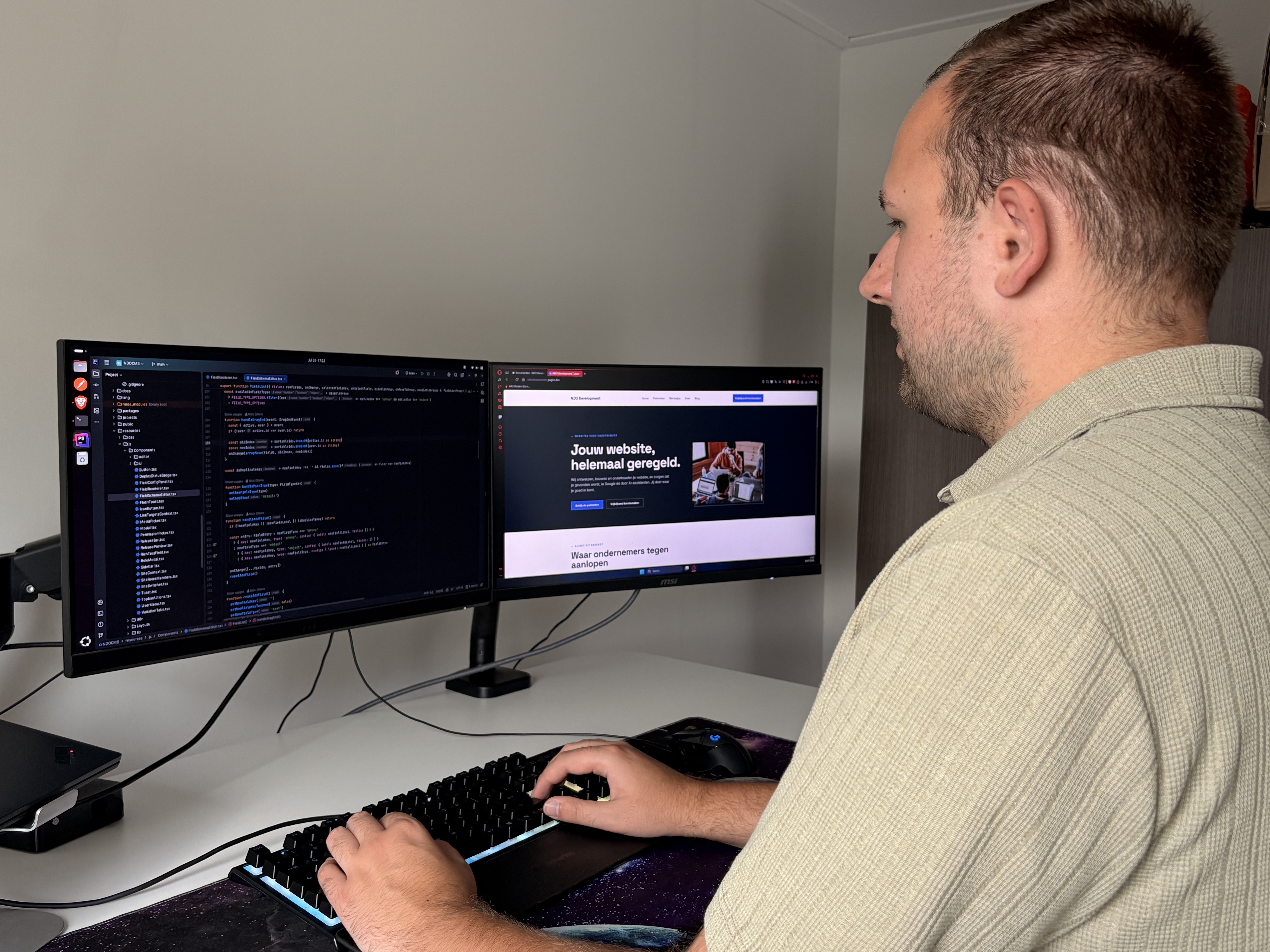 Nick (eigenaar NDO development) bezig met het verbeteren van het NDOCMS.