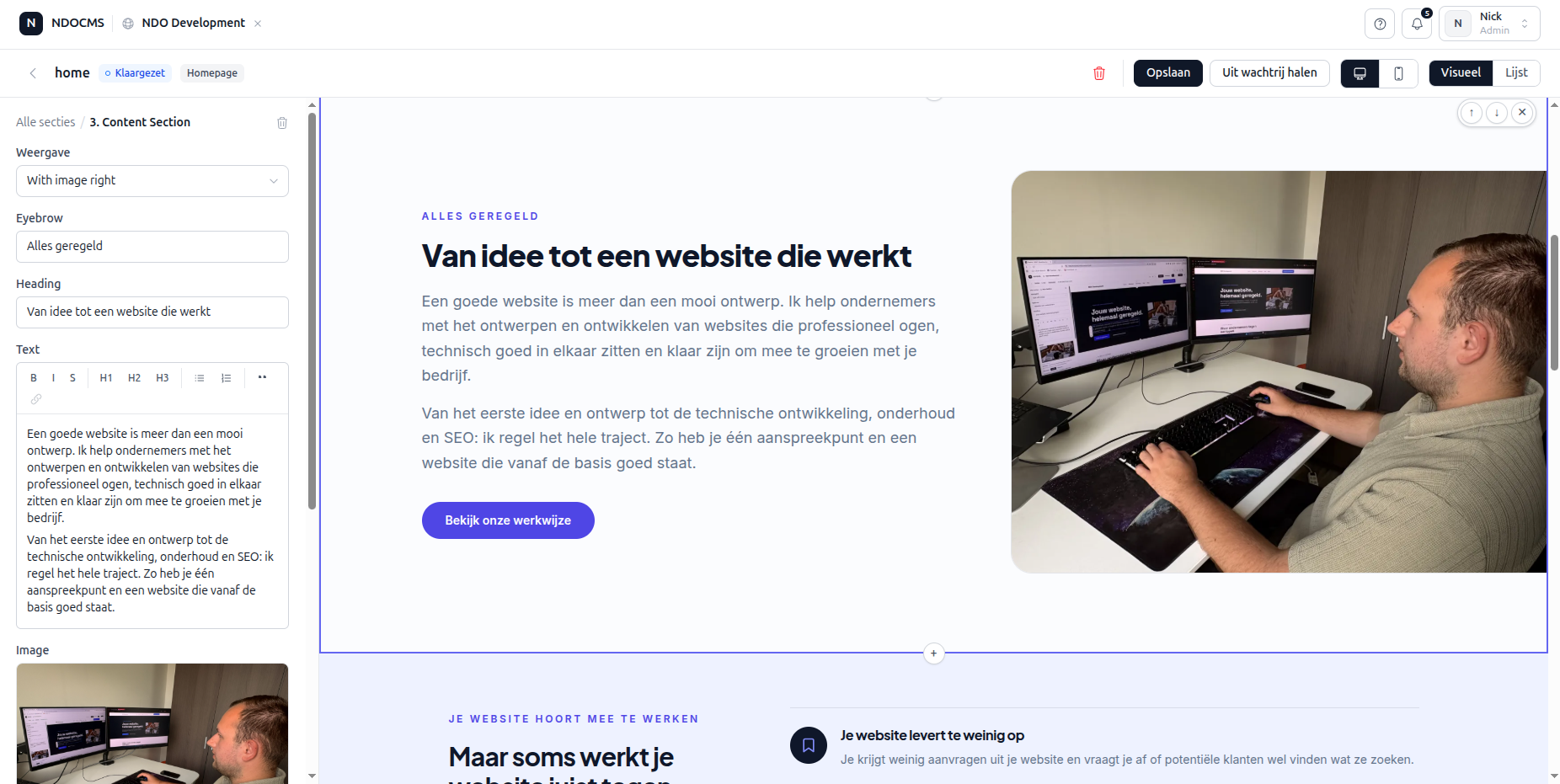 Een pagina bewerken in het CMS: tekst links, het resultaat direct rechts